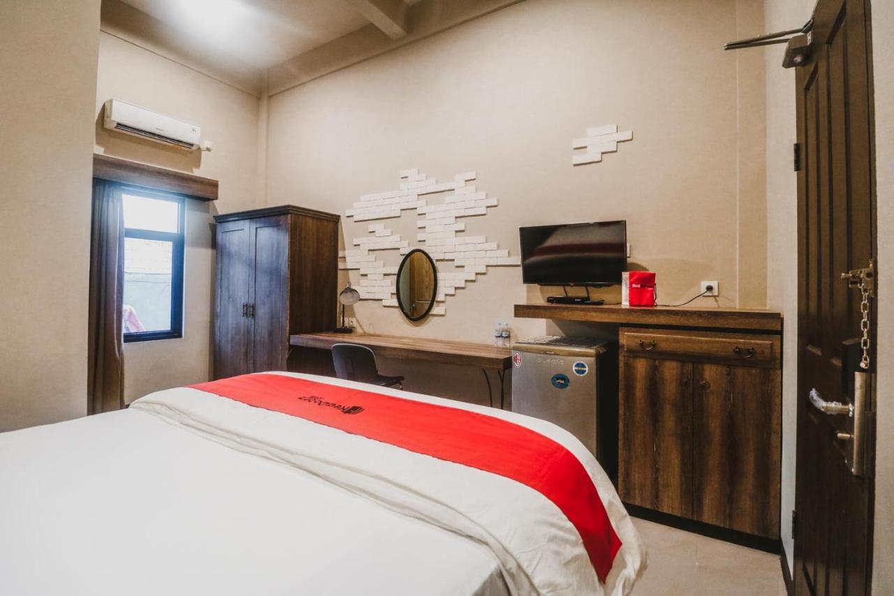 Reddoorz Plus Near Mall Slipi Jaya Dżakarta Zewnętrze zdjęcie